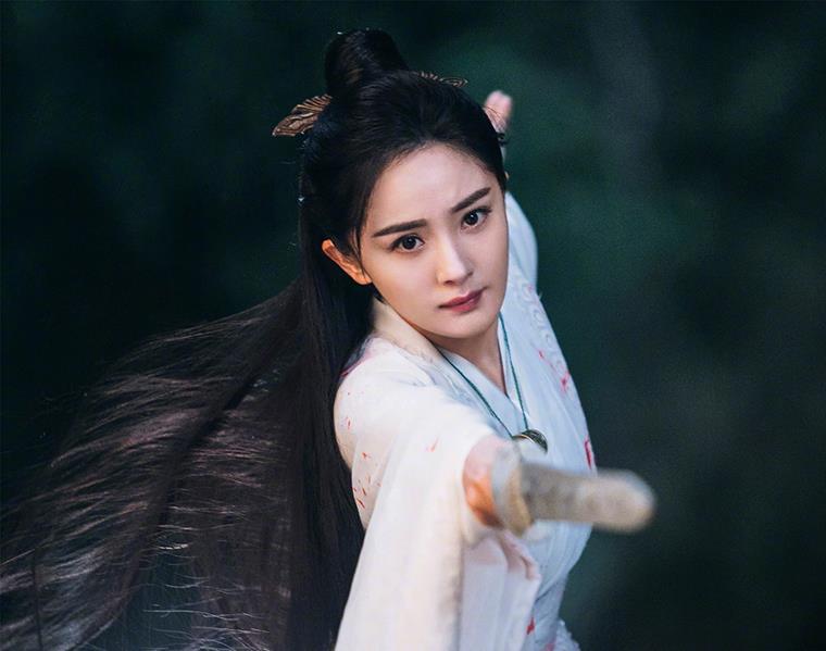 杨幂|杨幂携一古装大女主剧来袭，女扮男装惊艳四座，搭档85后全能偶像