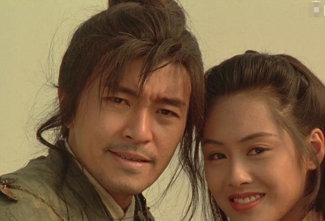 周星驰|他身价已过300亿，找他拍戏2亿请不动，跑车闲置在家“生锈”