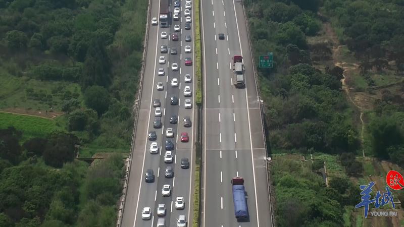 羊城派 五一假期首日出城高峰啥样？记者Vlog现场直击！