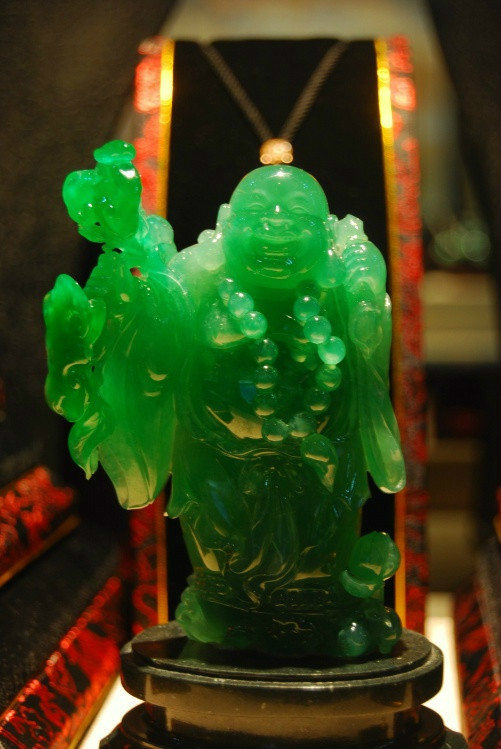 翡翠|当雕刻遇见翡翠，可谓艺术的碰撞！