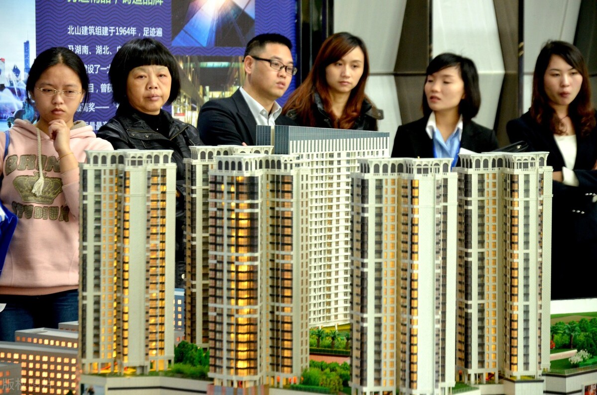 流拍|今年不买房， 5年后是“捡便宜”还是“攀不起”？专家：难翻番