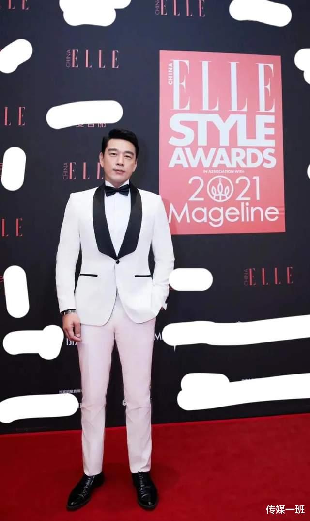 倪妮|最离谱红毯？ELLE官宣倪妮没来，红毯临时取消，王耀庆控场几小时