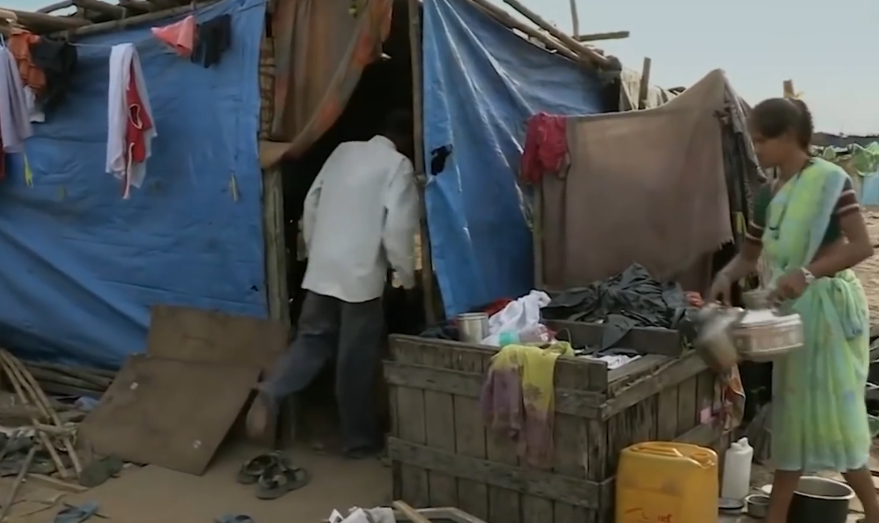 印度 印度人真实生活：每天扫大街，都能赚1000人民币？