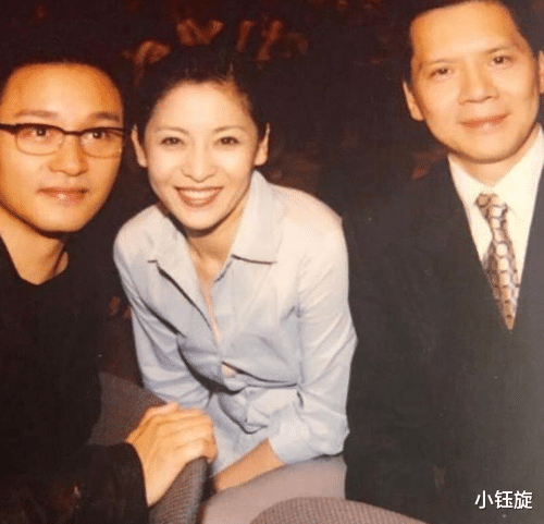 毕福剑|刘亦菲与干爹各求所爱，黄晓明与干妈再无互动，为何都分道扬镳？