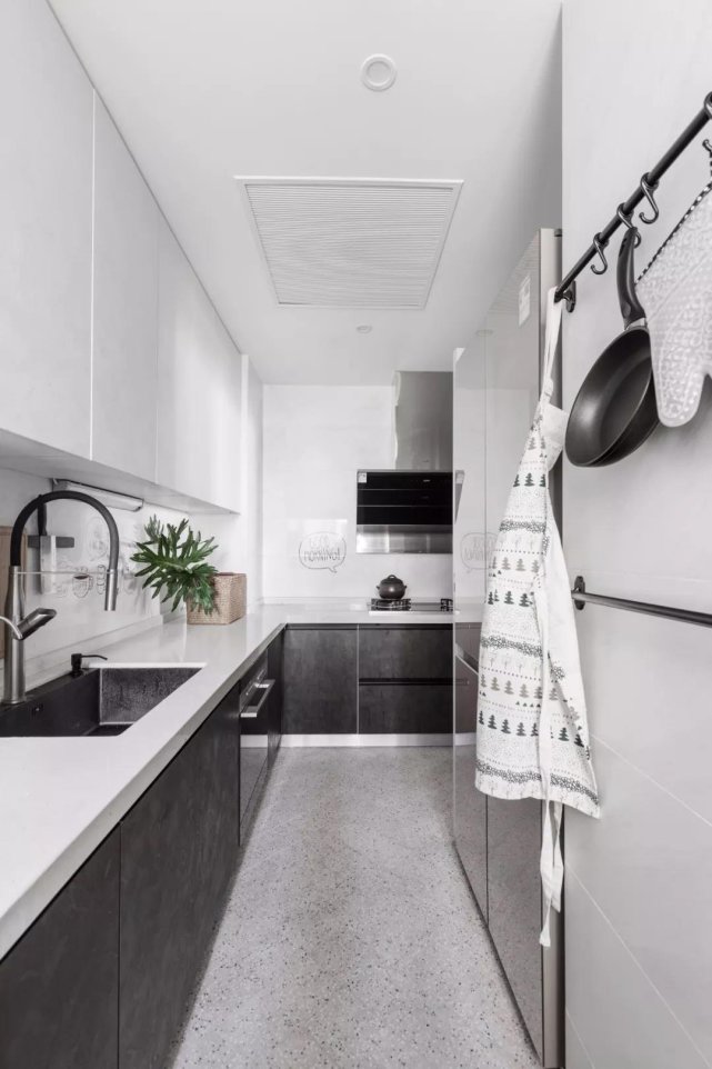 89平现代风二居室,整个空间充满时尚清新气质