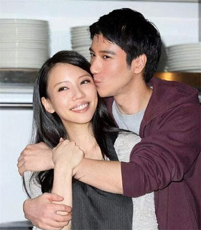 黄晓明|王力宏给儿子取名字，就5笔没一笔是弯的，网友：王大才子不一般