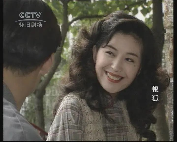 抗癌|伍咏薇：21岁结婚13天丧夫，媚到骨子里的她，到底有多惊艳！