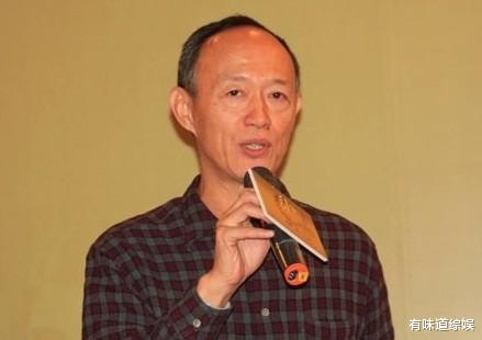 金士杰|57岁老戏骨娶22岁学生，60岁喜得龙凤胎，年近70为赚奶粉钱成这样