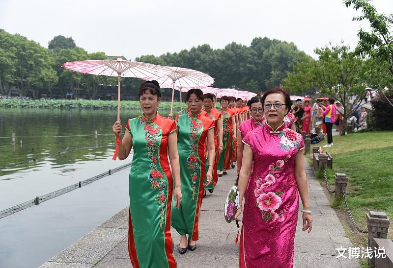 文博浅说|老人再婚之后11天后分手，阿姨说：他太折磨人了，大爷：一共五次