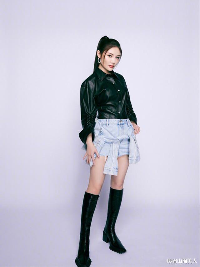 峨眉山周美人|?徐冬冬这身材谁不酸，晒健身照大方秀身材线条，“蜜桃臀”太吸睛