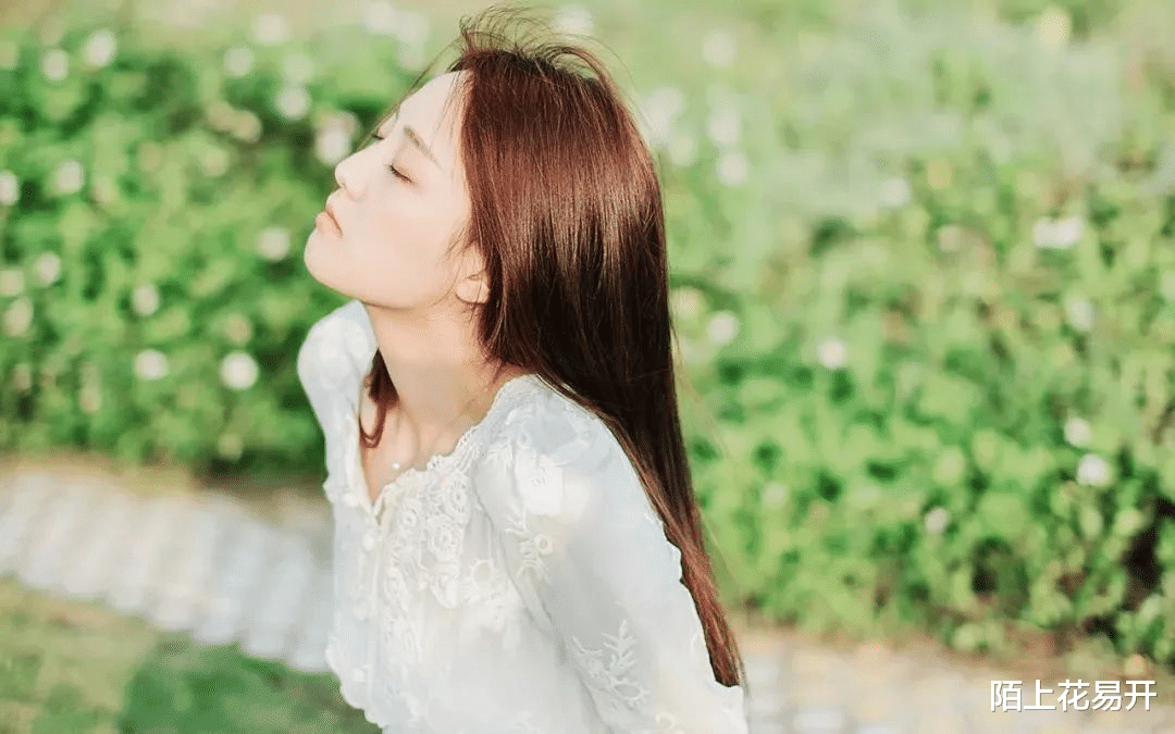 陌上花易开 39岁中年已婚女人：我没想离婚，出轨只是为了满足一下我的虚荣心