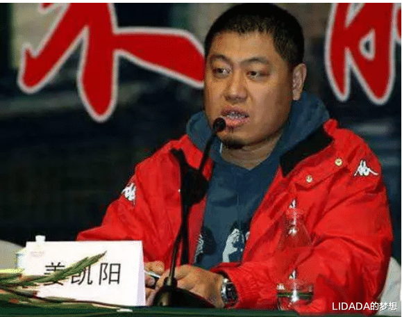 徐露|美女演员徐露：当红时嫁大7岁老公，46岁与17岁女儿同框似姐妹