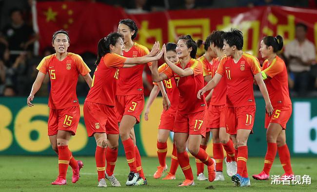 追寻星座的世界 上午8点！足协做出争议决定：将中国女足逼入绝境，球迷骂声一片