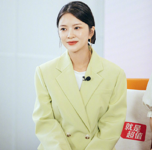 贾玲|王灿否认自己47岁，自信回应二婚嫁杜淳：是不是都比你优秀