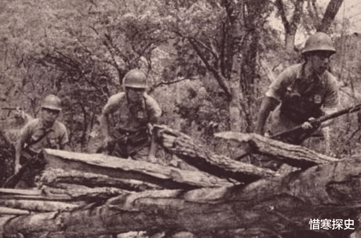榴弹炮|1942年，美国16架轰炸机空袭东京