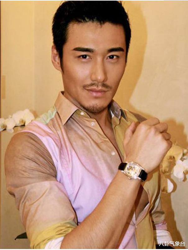 巩俐|内地至今未婚的10位大龄男星，最大51岁，最小36岁，未婚受妈妈影响大