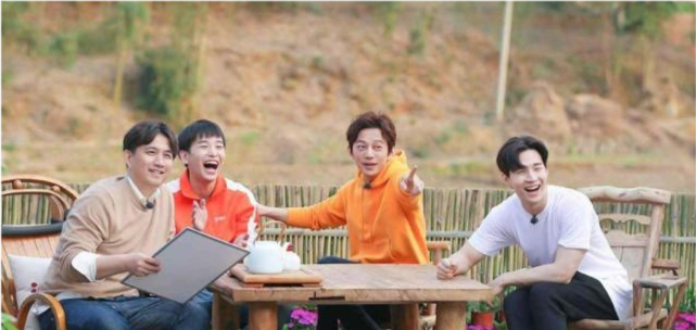 小h|《向往的生活5》来了！导演直言小H该上班了，这会是马尔代夫吗？