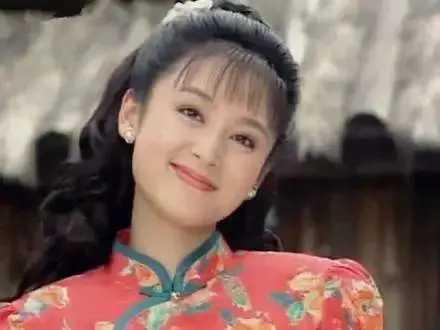 陆毅|70岁陈凯歌身体状况引担忧: 出行需妻子陈红搀扶, 虚弱不堪一脸疲惫