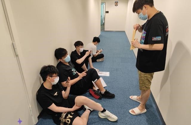 安一妈妈学育儿|Dota2：Zhou神爆料，曾有机会给拒绝者打辅助，水友：还好没去！