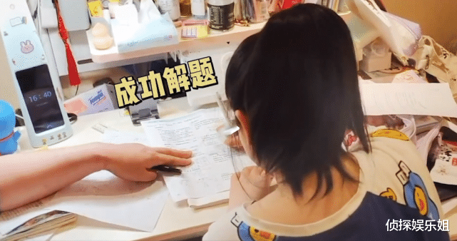 海锋|真实！薇娅晒老公辅导女儿作业崩溃瞬间，海锋被爱女呛“遗传你”