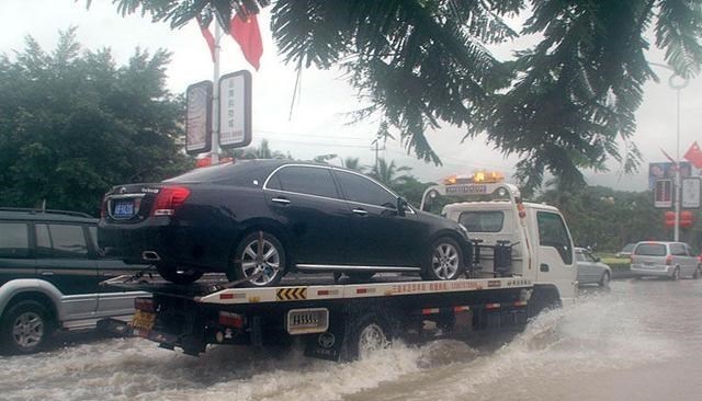暴雨 ?风雨欲来，保护环境才是归途！全国人都时刻关注