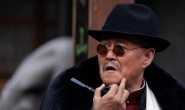 赵本山|刘德华曾被主办方当众打耳光，向华强都搞不定，却被赵本山搞定了