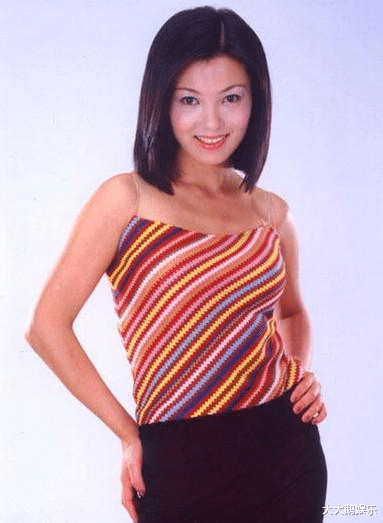 谢雨欣|可伶的雨欣：18岁生子，4登春晚，跟男友睡了4年却不知他真实姓名