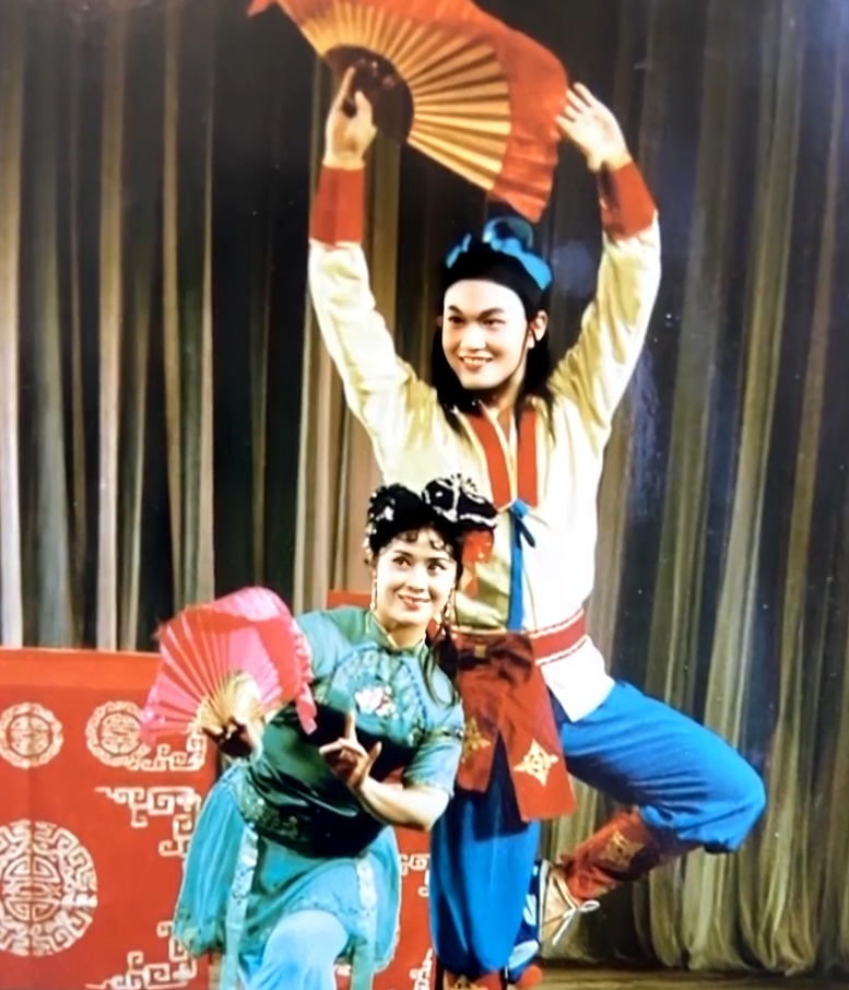 刘三姐|78岁演员黄婉秋近况曝光！妆容精致戴银耳环，出演“刘三姐”60年