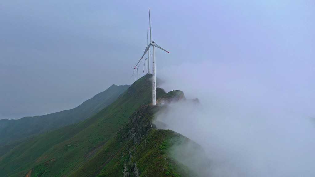 赣鄱视界 阳春四月，江西吉安天湖山景区出现云海景观