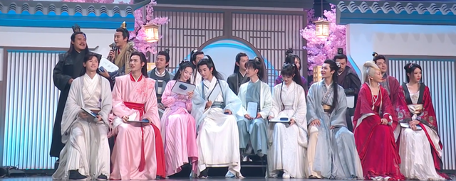 演唱会|《山河令》演唱会槽点多：全员走音，炒CP过头，演员现场说脏话