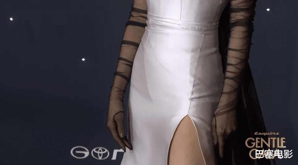 胡可|2022开年红毯：张雨绮变脸认不出，吴谨言好怪，郭采洁收了神通吧