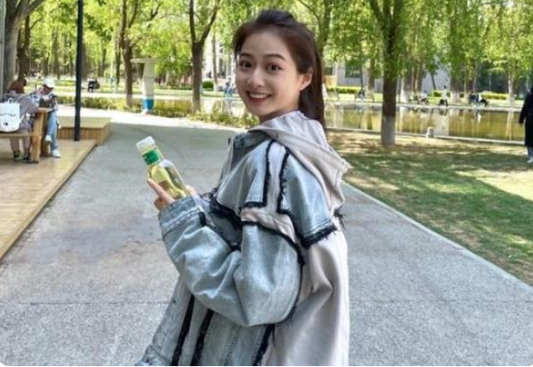 冬奥会|“最美领诵员”冯琳：亮相冬奥会宣传片C位，成复旦大学研究生