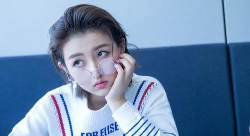 黄旭熙|小八卦，邓伦，白冰，张子枫，黄旭熙，肖宇梁曾舜晞