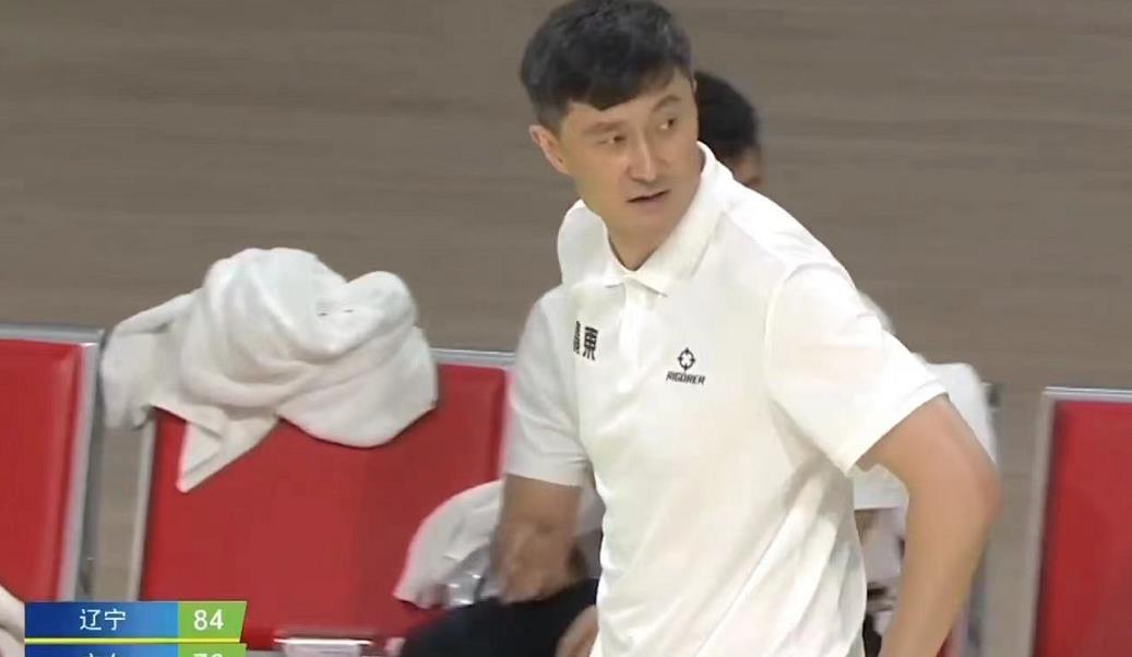 广东男篮|2连冠！辽宁全运会复仇广东夺金，郭艾伦33分怒吼，杨鸣终于笑了