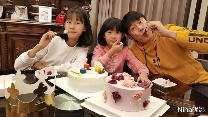 Nina昵娜 陆毅为女儿庆13岁生日，穿卫衣运动裤大长腿窗台搁不下，大长脸似爸翻版