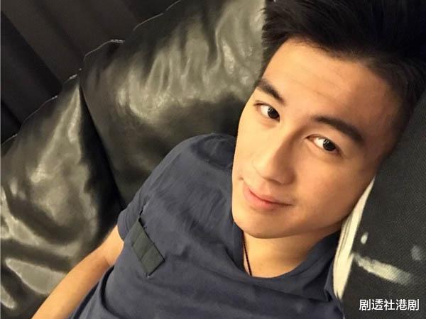 何猷君|观赛被大骂是私生子，何猷君与对手发生冲突，事后认会管理好情绪