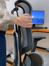 居家办公都要认真：入手黑白调人体工学椅，坐着舒服工作顺心