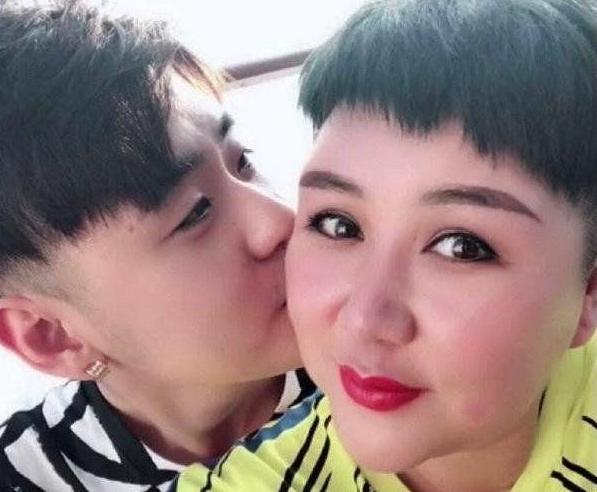 张云雷|郭德纲疑似封杀大徒弟，张云雷成立个人工作室，两人是否决裂？