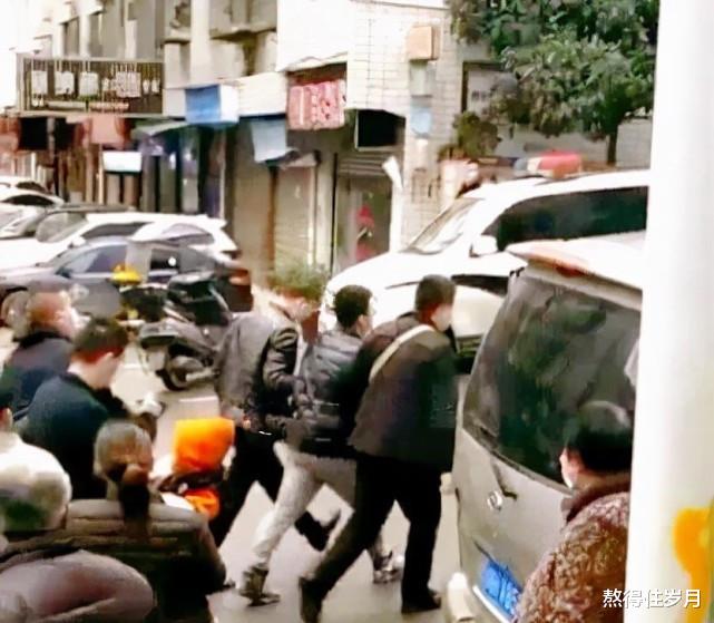 打赏! 24岁女主播“遇害”被冷藏2个月, 知情人: 丈夫吃软饭!