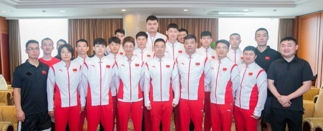 静静聊澸情|姚明如坐针毡！李浩南成提款机，高诗岩矮了一截，胡金秋独木难支
