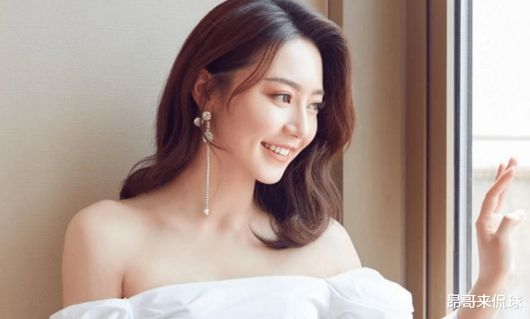 杨幂|事业上升期跟杨幂解约，想靠单打独斗闯事业，现今沦落到卖洗发水