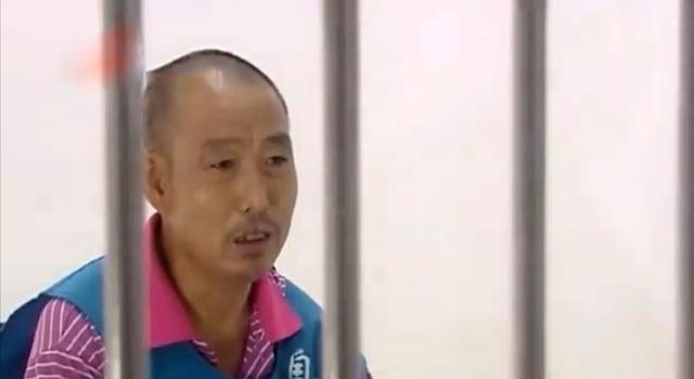 有期徒刑 外甥霸占舅妈二年，舅舅愤而杀之，解尸后逃亡十七年被抓