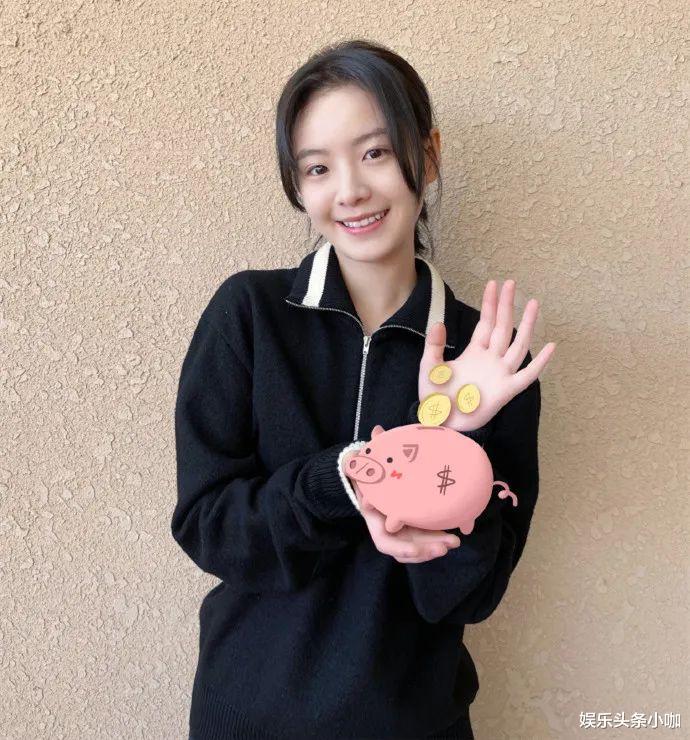 李庚希|被嘲上热搜！倾城美女被她演成了傻子…