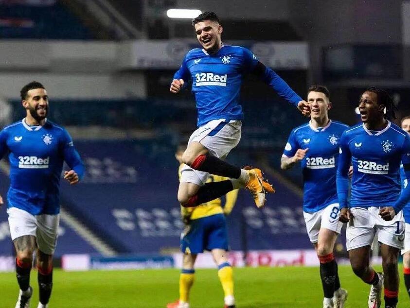 杰拉德|杰拉德太牛！率隊獲100勝+連續(xù)27輪不敗，甩開第二名23分