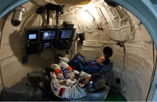 航天员 难怪能在太空待3个月，航天员训练细节被揭开，国人直呼太厉害！