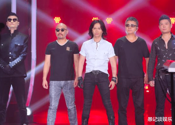 李小冉|40岁张淇节目用力过猛?看了54岁赵明义的拉票,你会理解并爱上他