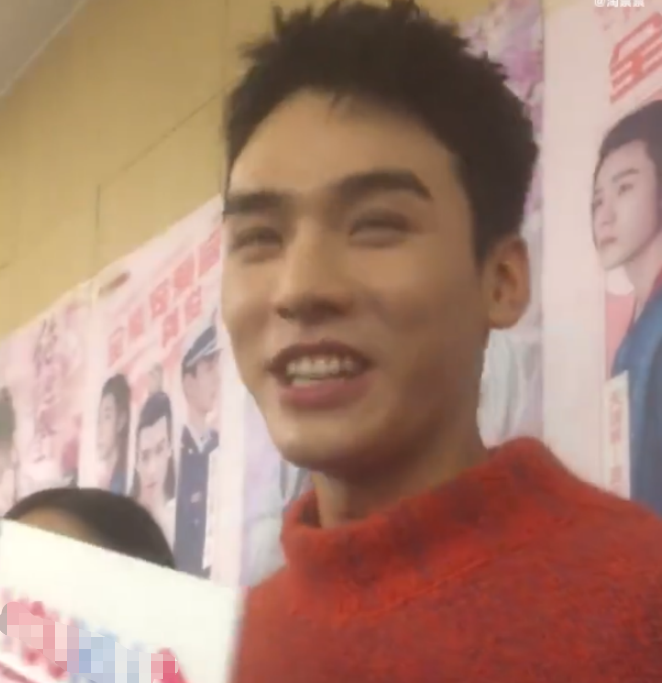 刘雯|龚俊“怼脸拍”视频被传，失去“温客行”滤镜，真人帅不帅一眼即知