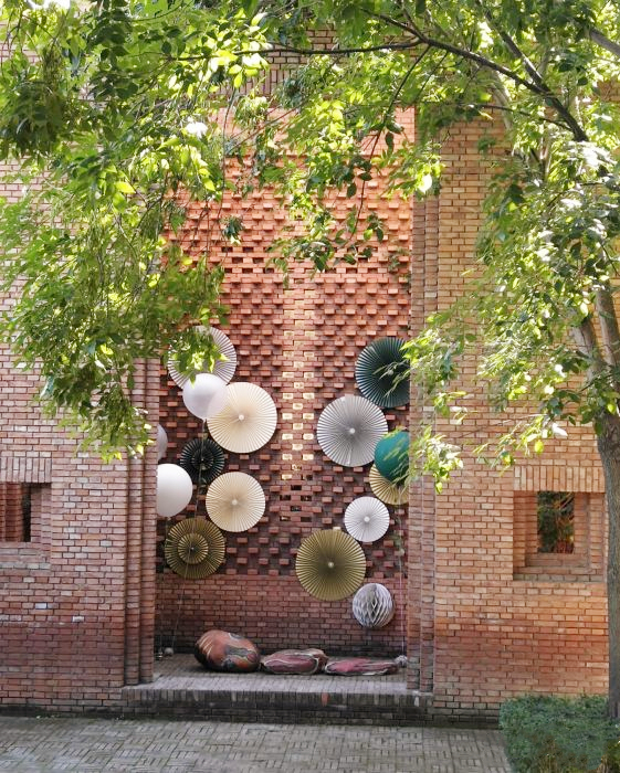 有院子就该捯饬，普通材料这么一弄有创意有美感，成本\两碗饭\