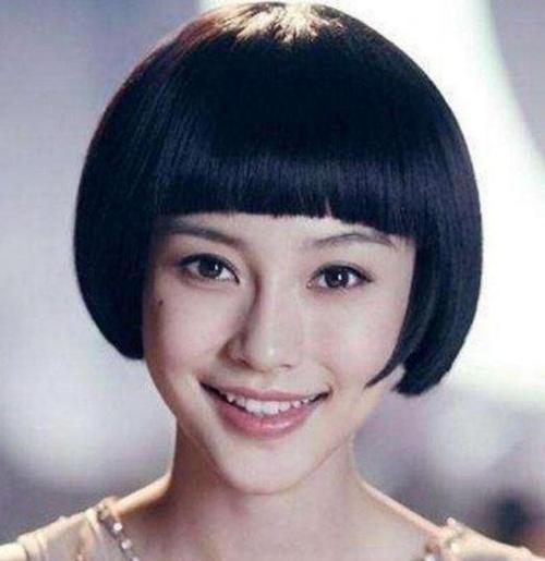 迪丽热巴|30位女星“挑战”短发：赵丽颖可爱、林心如惊艳、热巴依然那么美