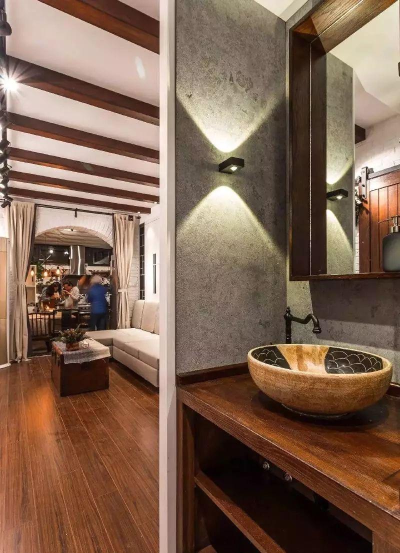 |70年代40㎡旧房改造成婚房，网友：开挂了吧，别墅都没这么漂亮！